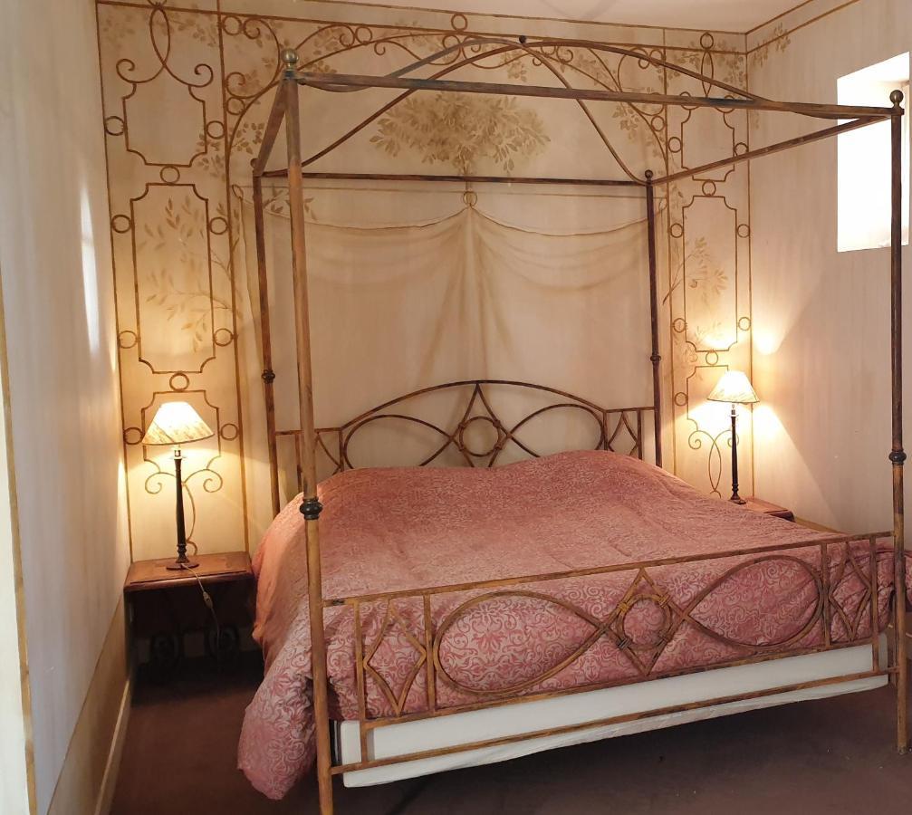 La Villa Des Arts Savigne-l'Eveque Bagian luar foto